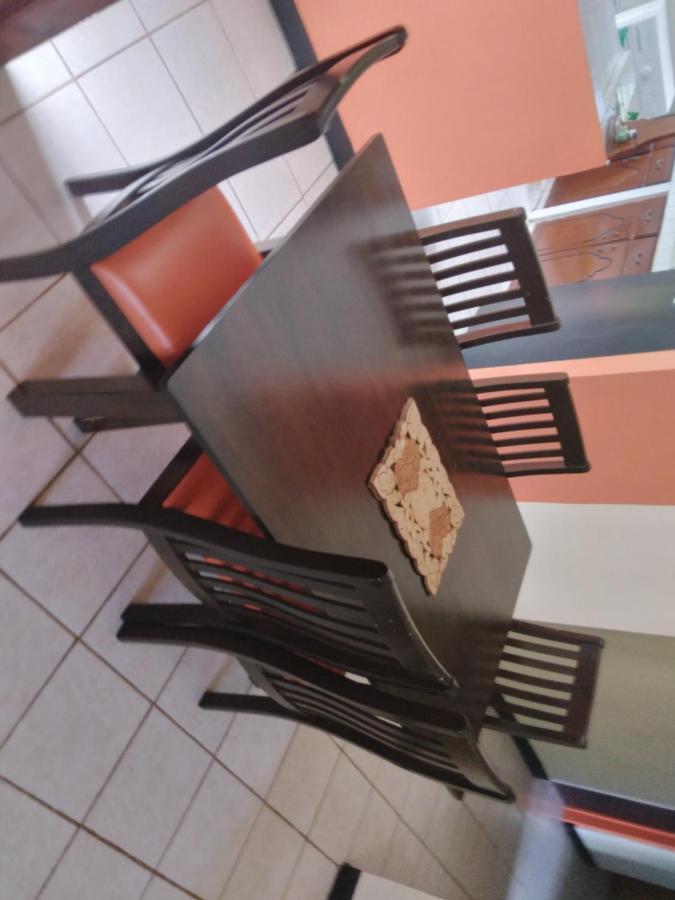 Danglez Bed & Breakfast Bataka エクステリア 写真