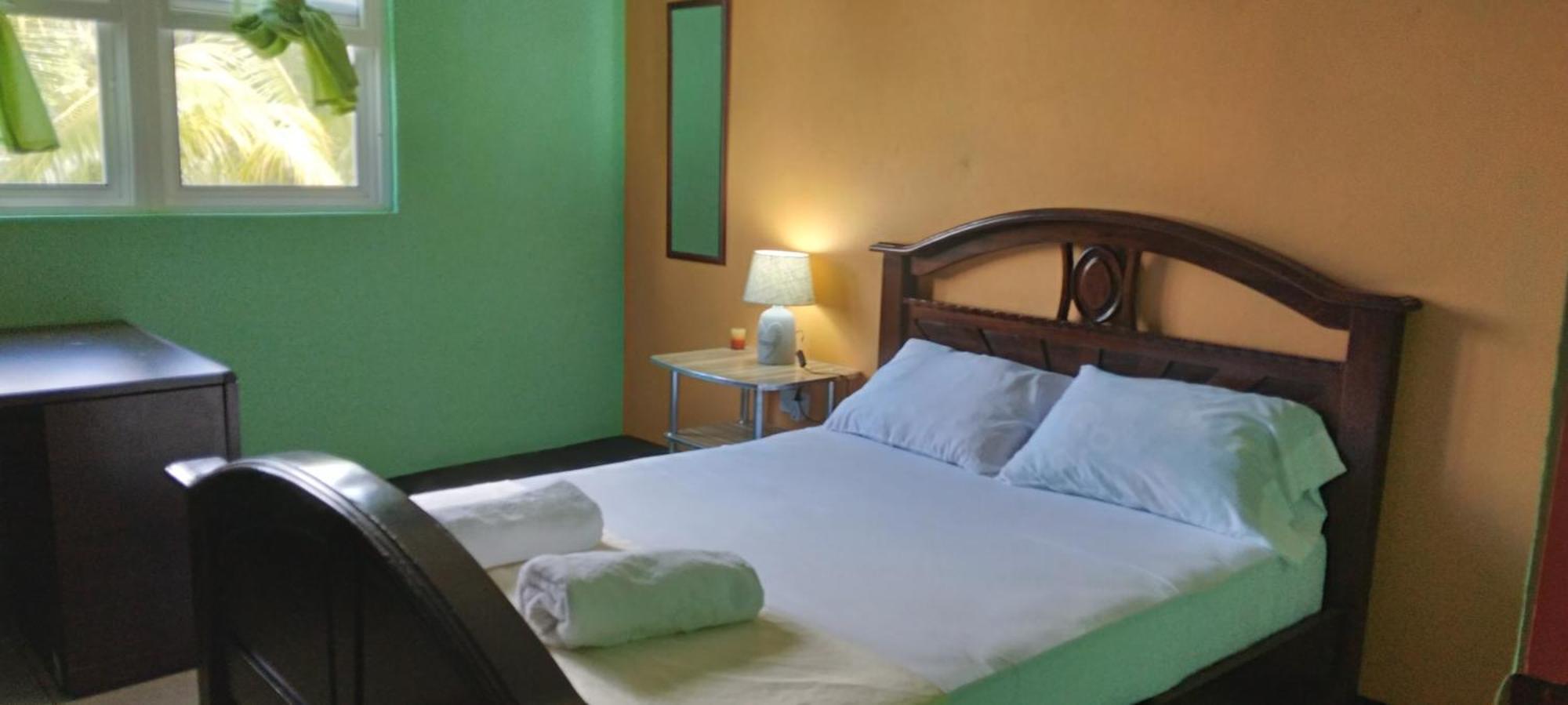 Danglez Bed & Breakfast Bataka エクステリア 写真