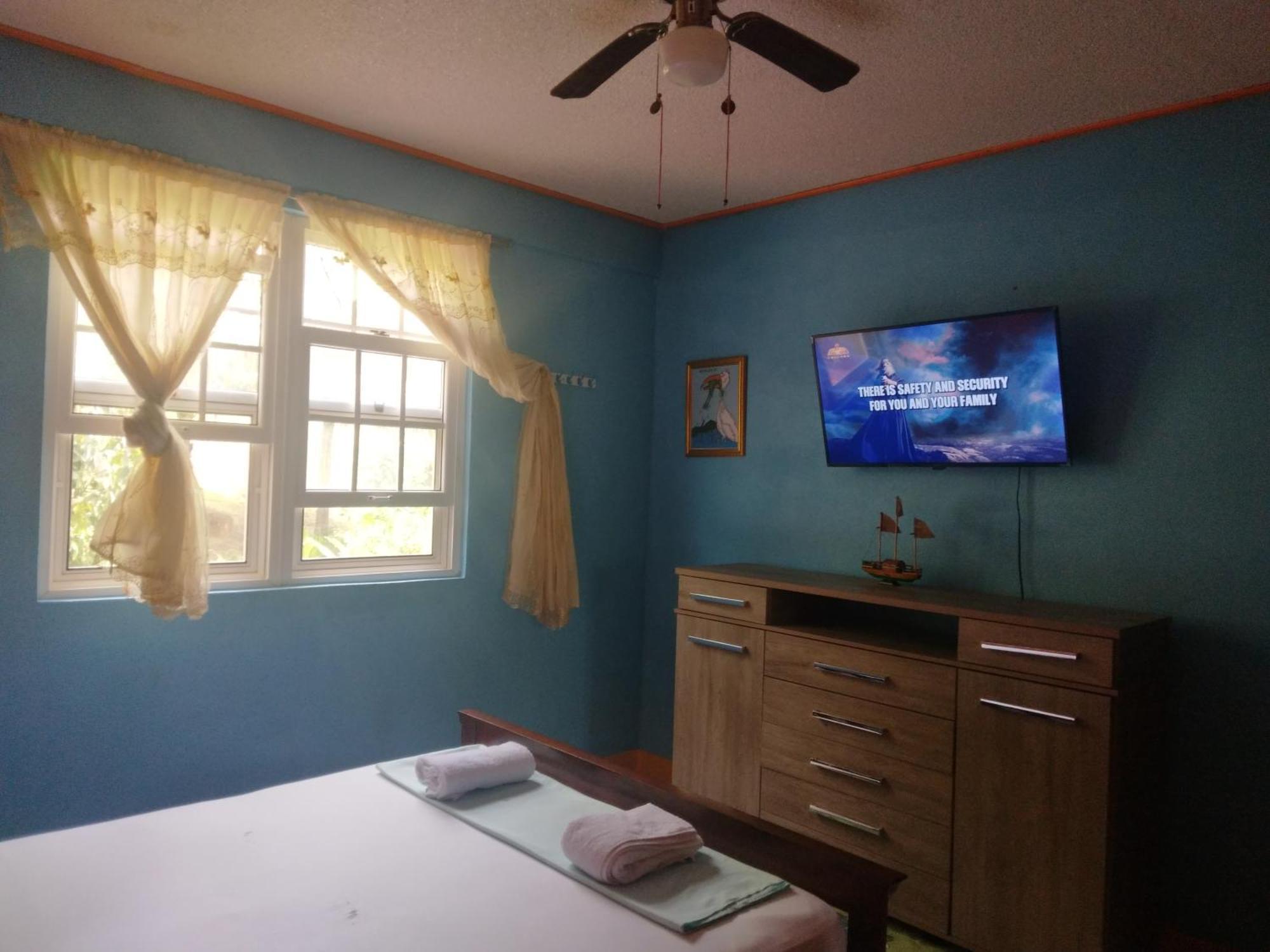 Danglez Bed & Breakfast Bataka エクステリア 写真
